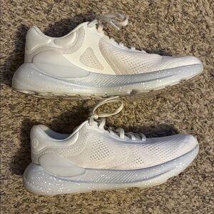 Lululemon BeyondFeel Running Shoes! ✨👟 size 9